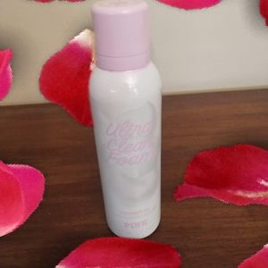 Victoria Secret Pink -Ultra Clean Foam Coconut oil